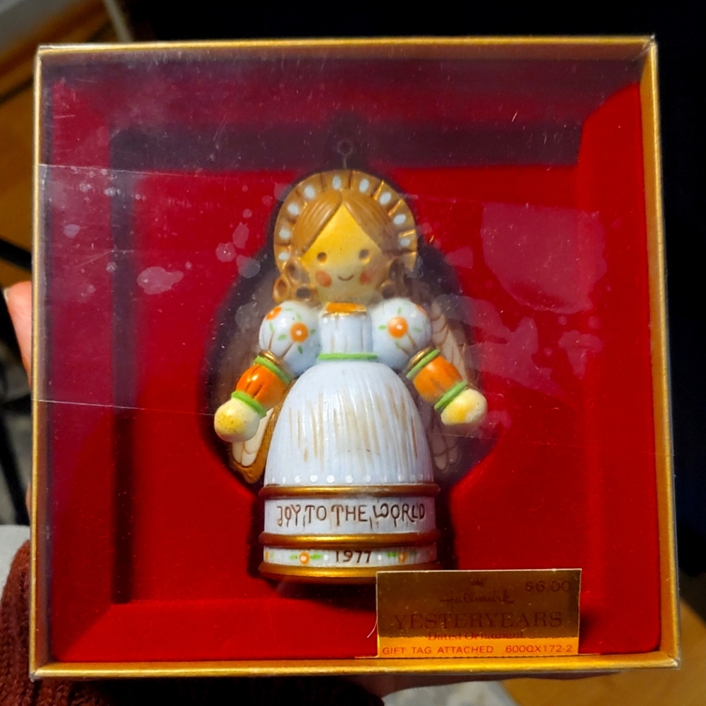 Vintage 1977 Hallmark Yesteryear Angel Ornament Christmas 1977 Joy to the World